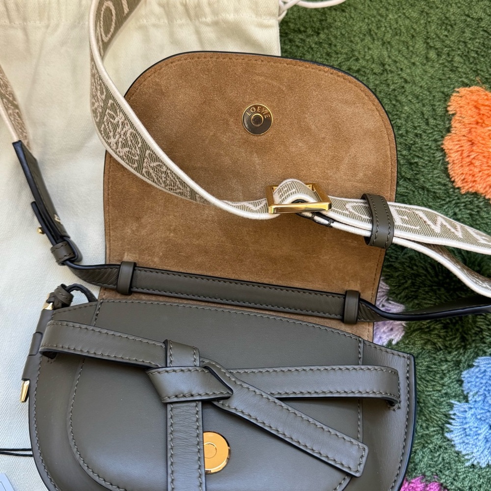 Loewe Mini Gate Dual bag
in soft calfskin and jacquard (like new condition) - Picture 2 of 7